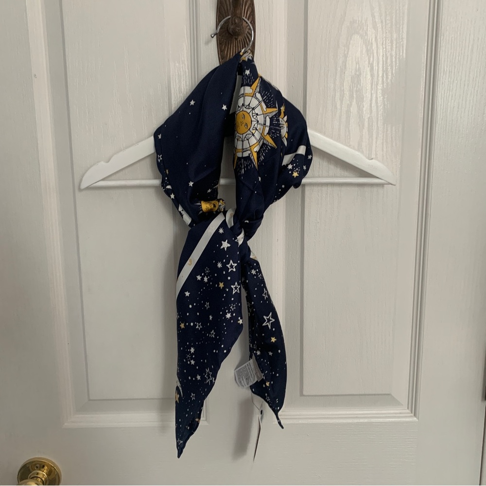 NWT Chicos star sign astrology silk scarf